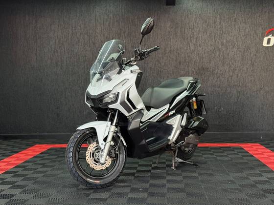 HONDA ADV 